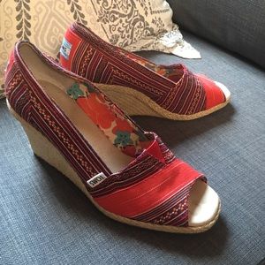 TOMS Espadrilles wedges peep toe boho